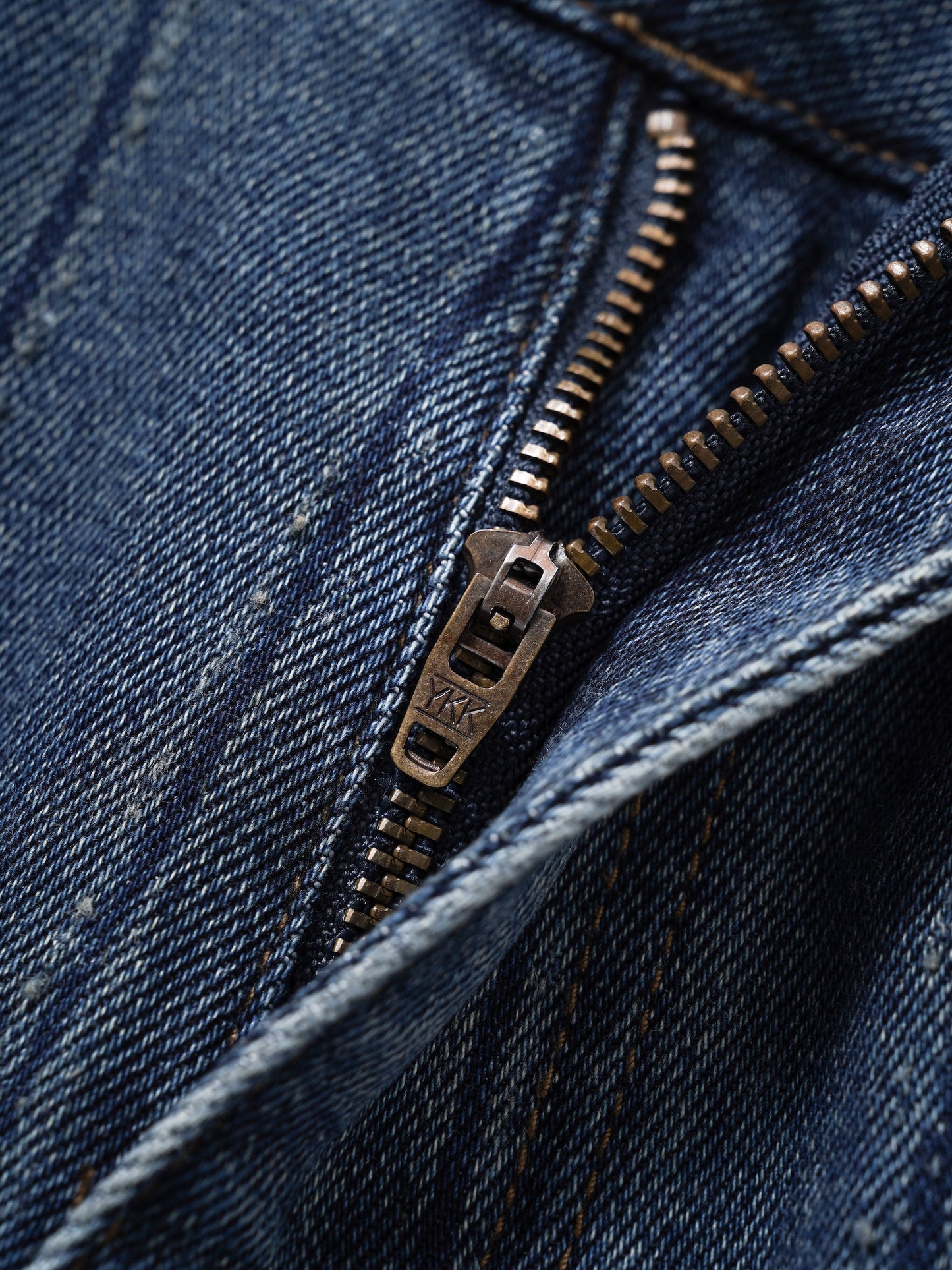 Jeans dritti a righe con strass