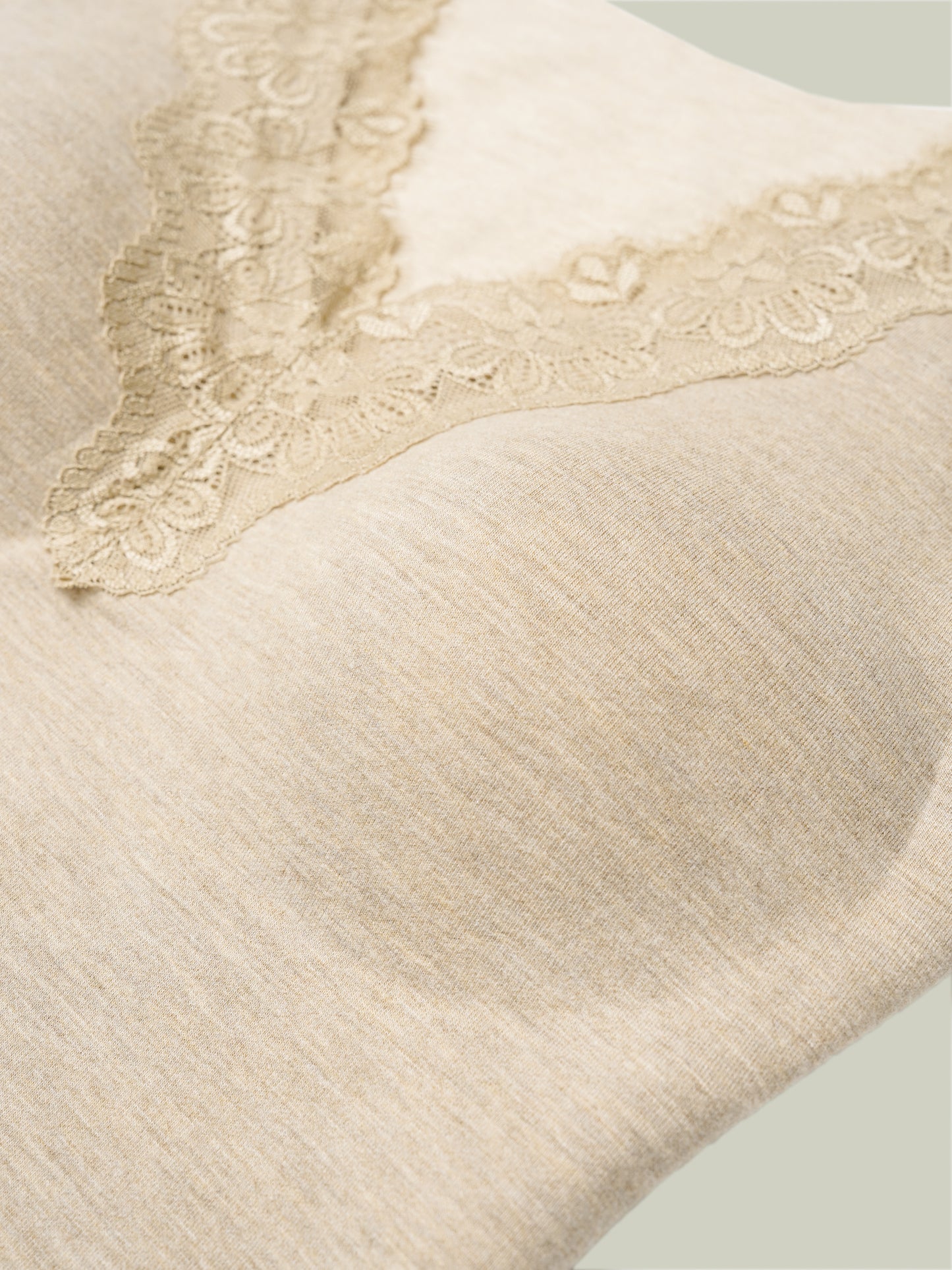Canottiera termica in pizzo v-neck