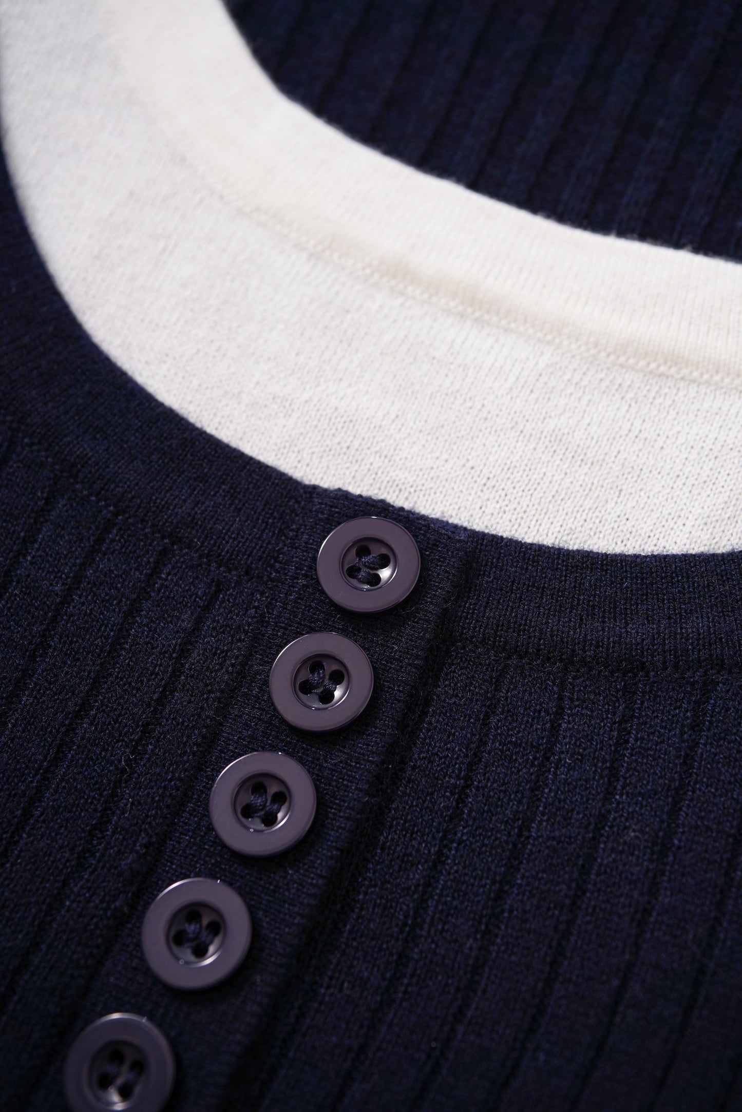 Wool set with faux two-piece layered top