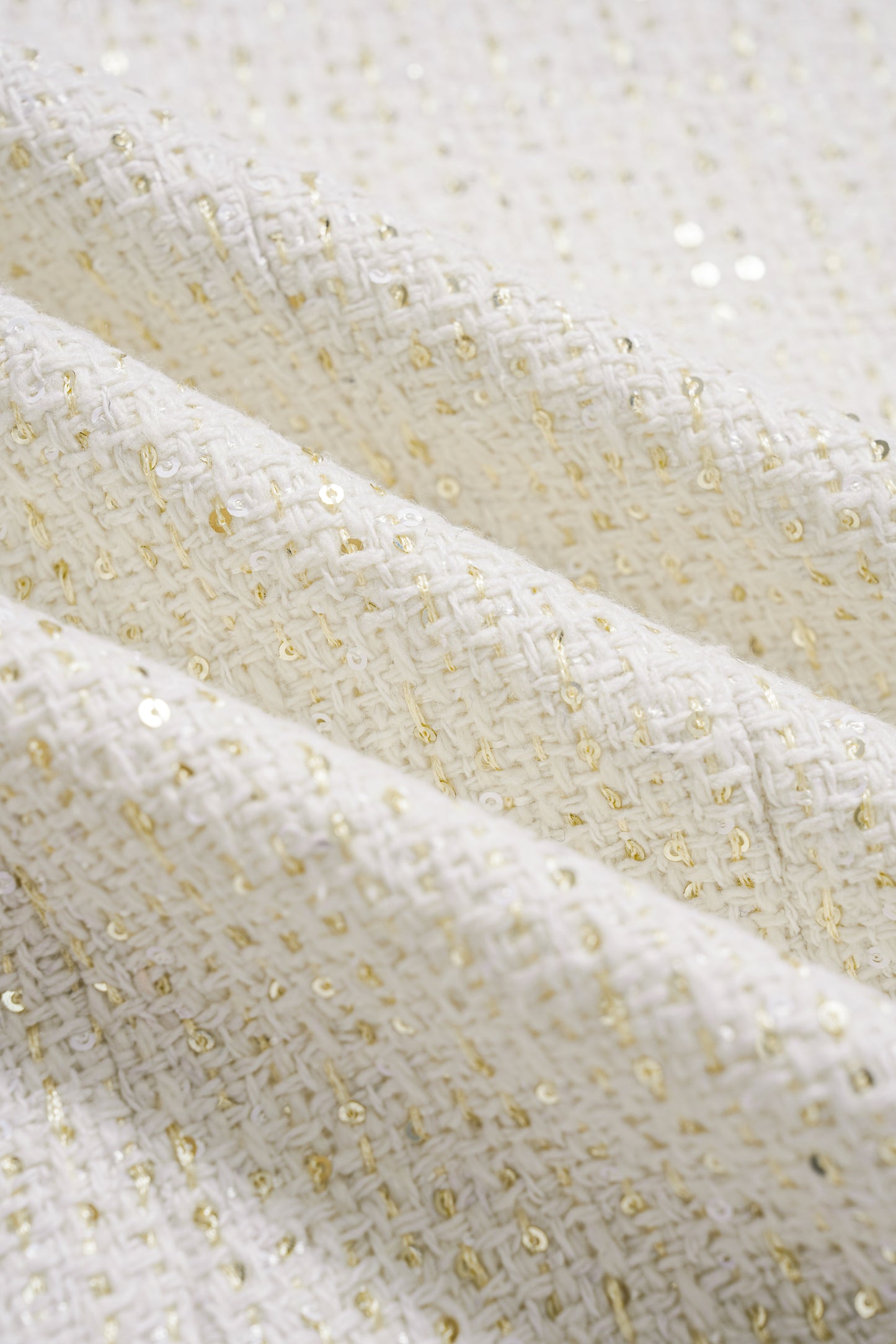 Gilet Avorio con Paillettes Dorate