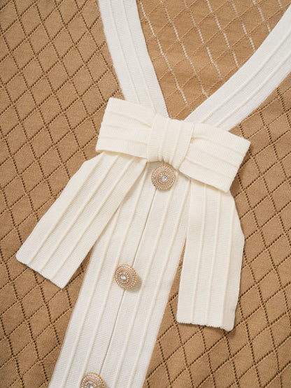Cardigan in maglia stile petite Chanel con fiocco