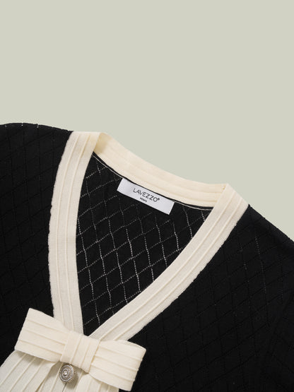 Cardigan in maglia stile petite Chanel con fiocco