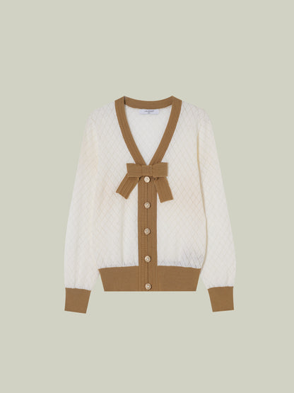 Cardigan in maglia stile petite Chanel con fiocco