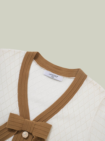 Cardigan in maglia stile petite Chanel con fiocco