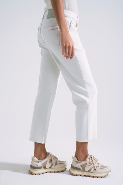 Cigarette nine-point jeans