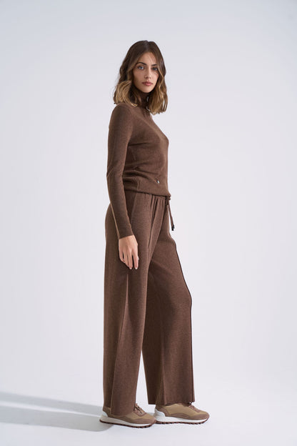 Stretch trousers