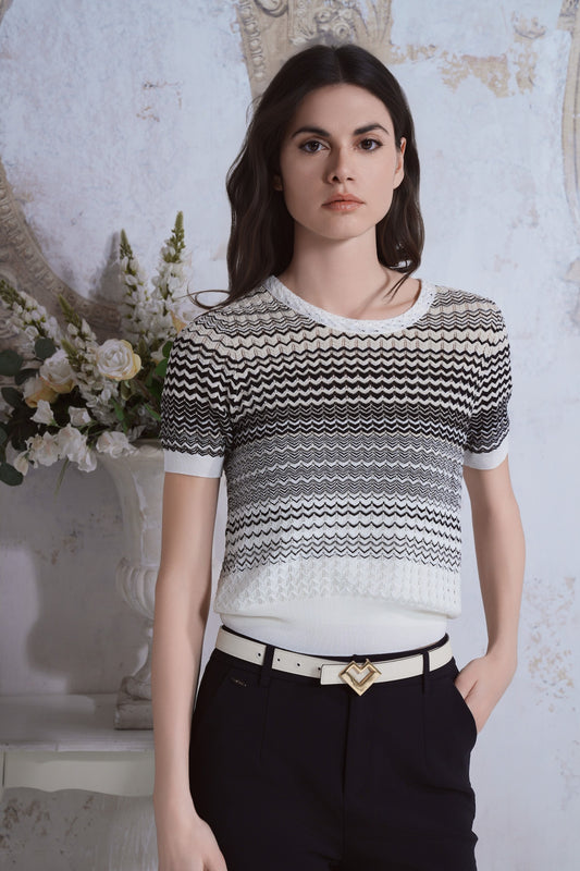 Maglia a righe ondulate