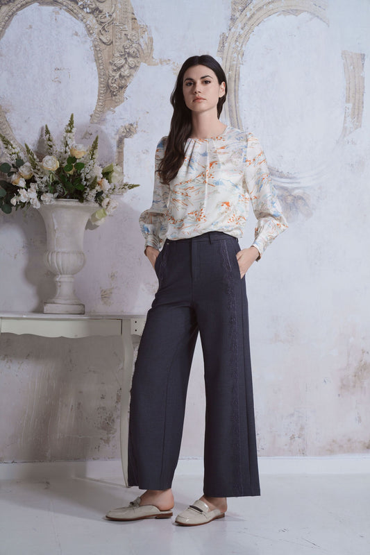 Pantalone con inserto in pizzo