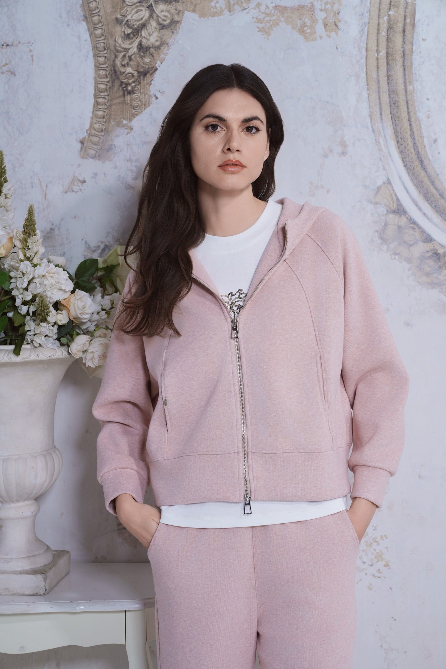 Sweatshirt and trousers set