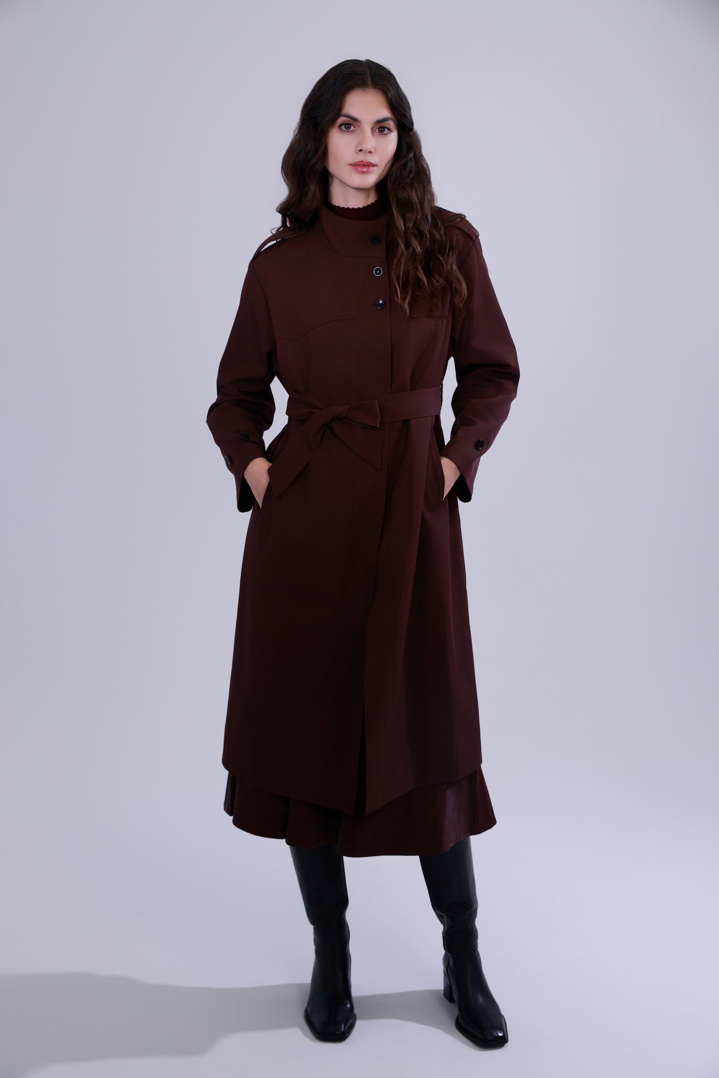 Trench coat con colletto alto