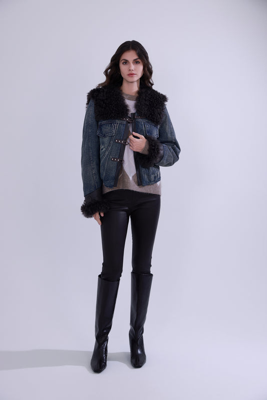 Pantaloni attillati in pelle di pecora
