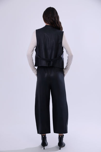 Washed vegetable-tanned leather balloon pants