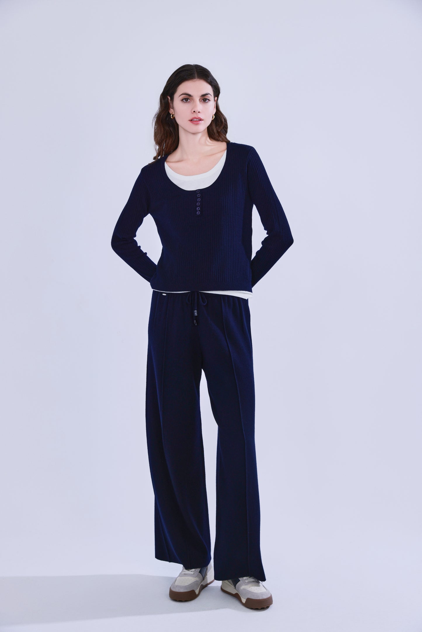 Wool set with faux two-piece layered top