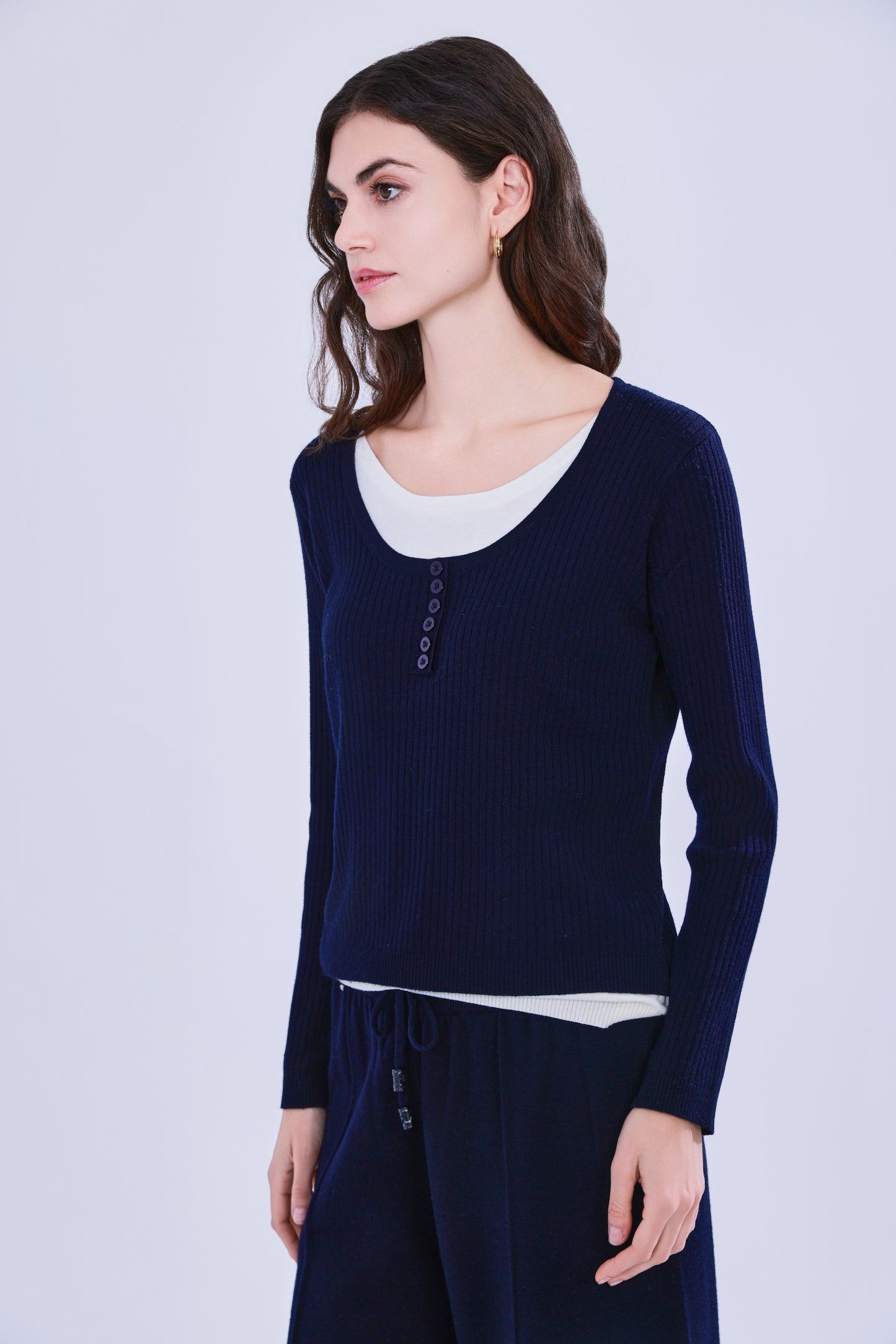 Wool set with faux two-piece layered top