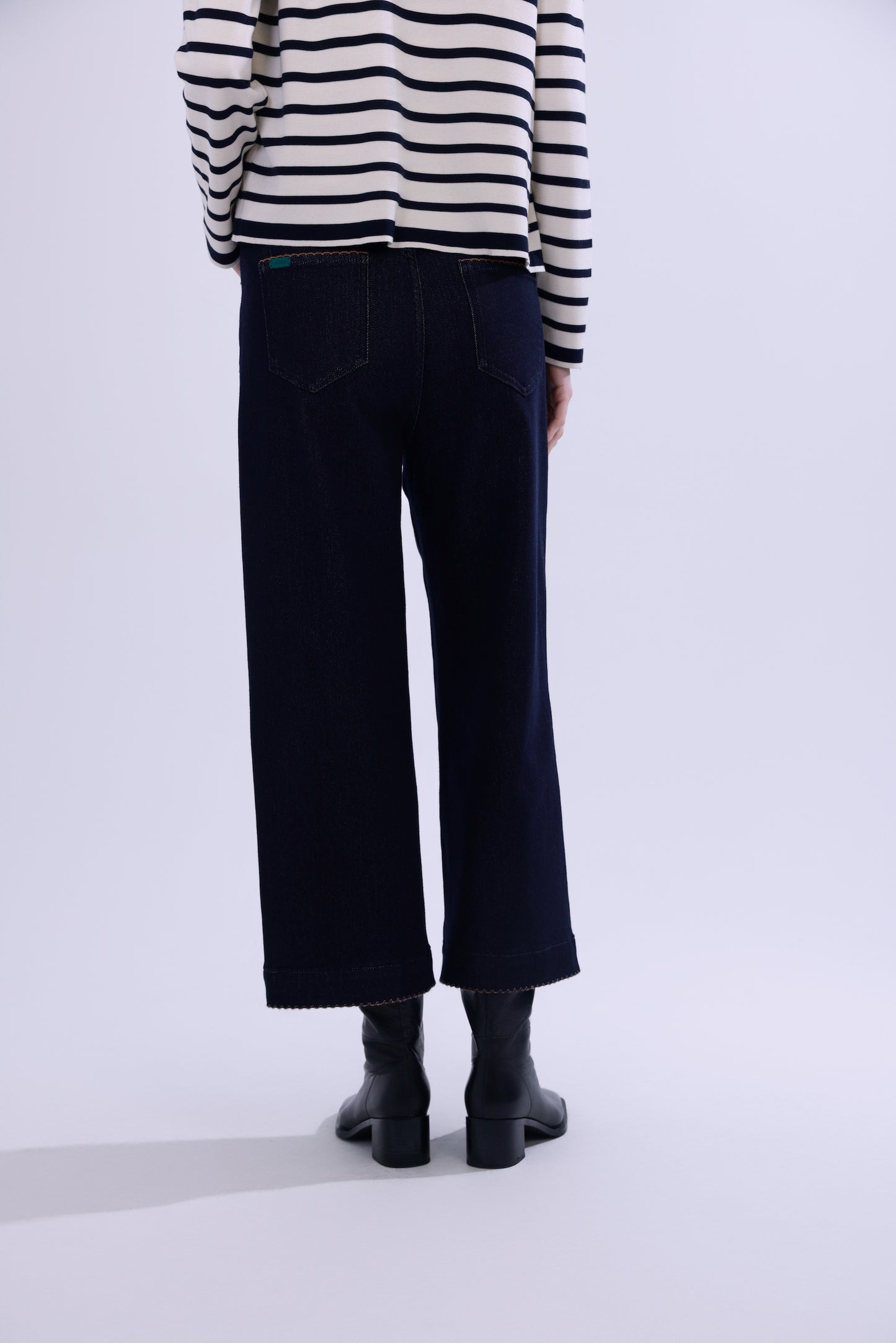 High-waisted embroidered cuffed jeans