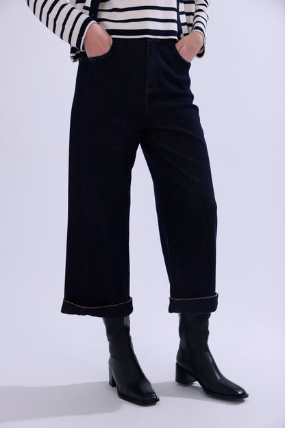 High-waisted embroidered cuffed jeans
