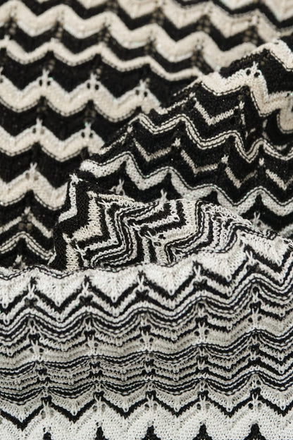 Wavy striped sweater 