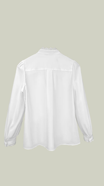 French palace style lace collar shirt