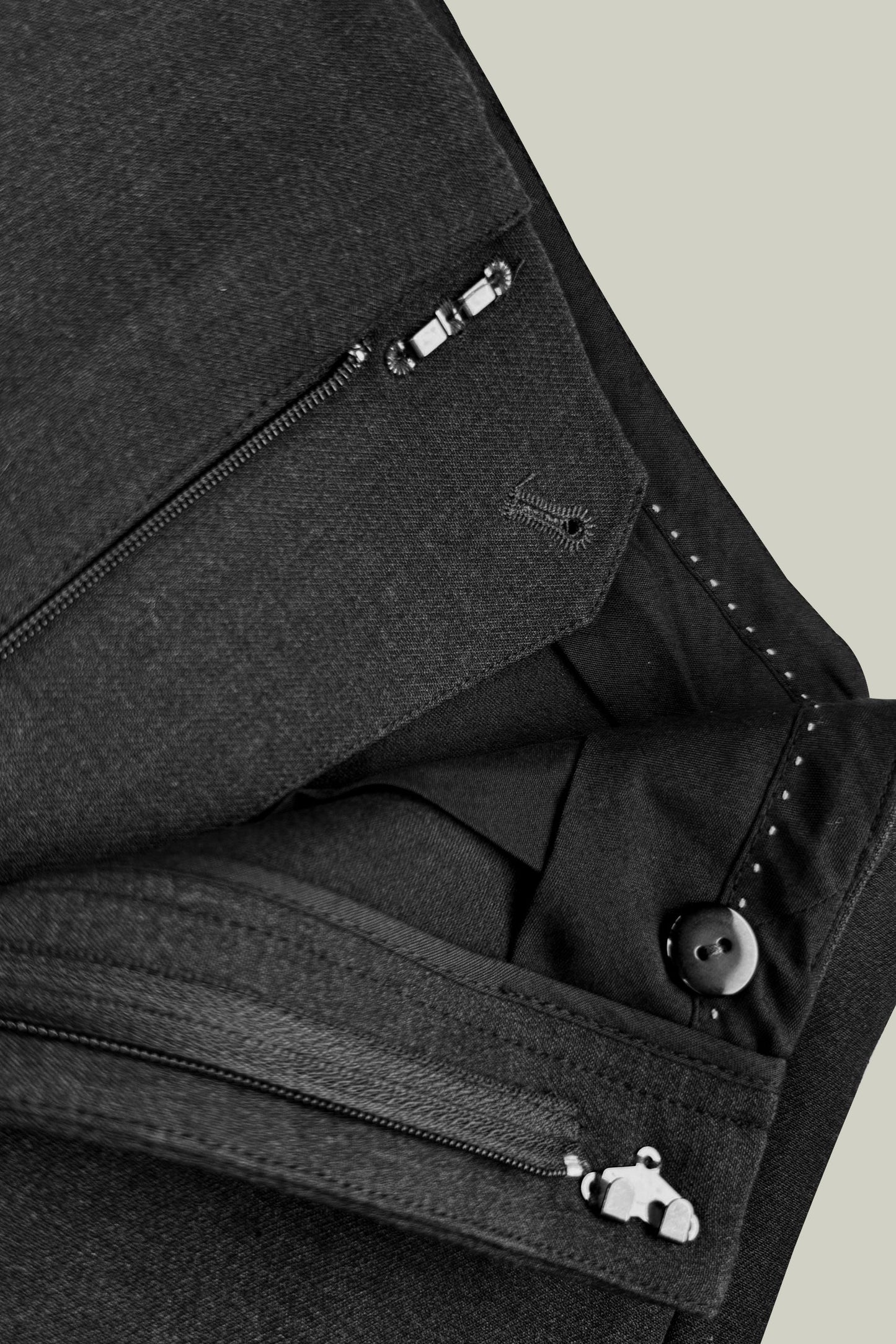 Pantalone classico alla caviglia