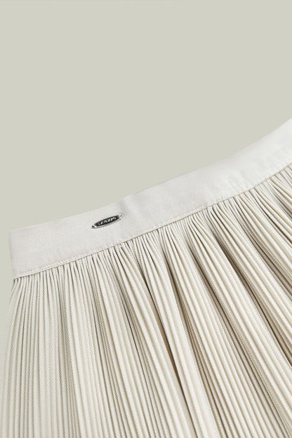 Pleated skirt