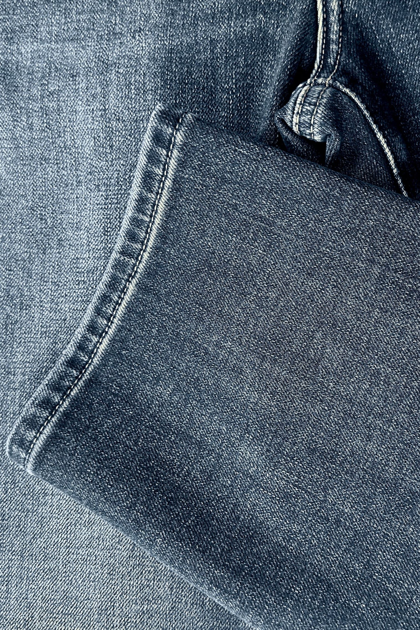 Cigarette jeans