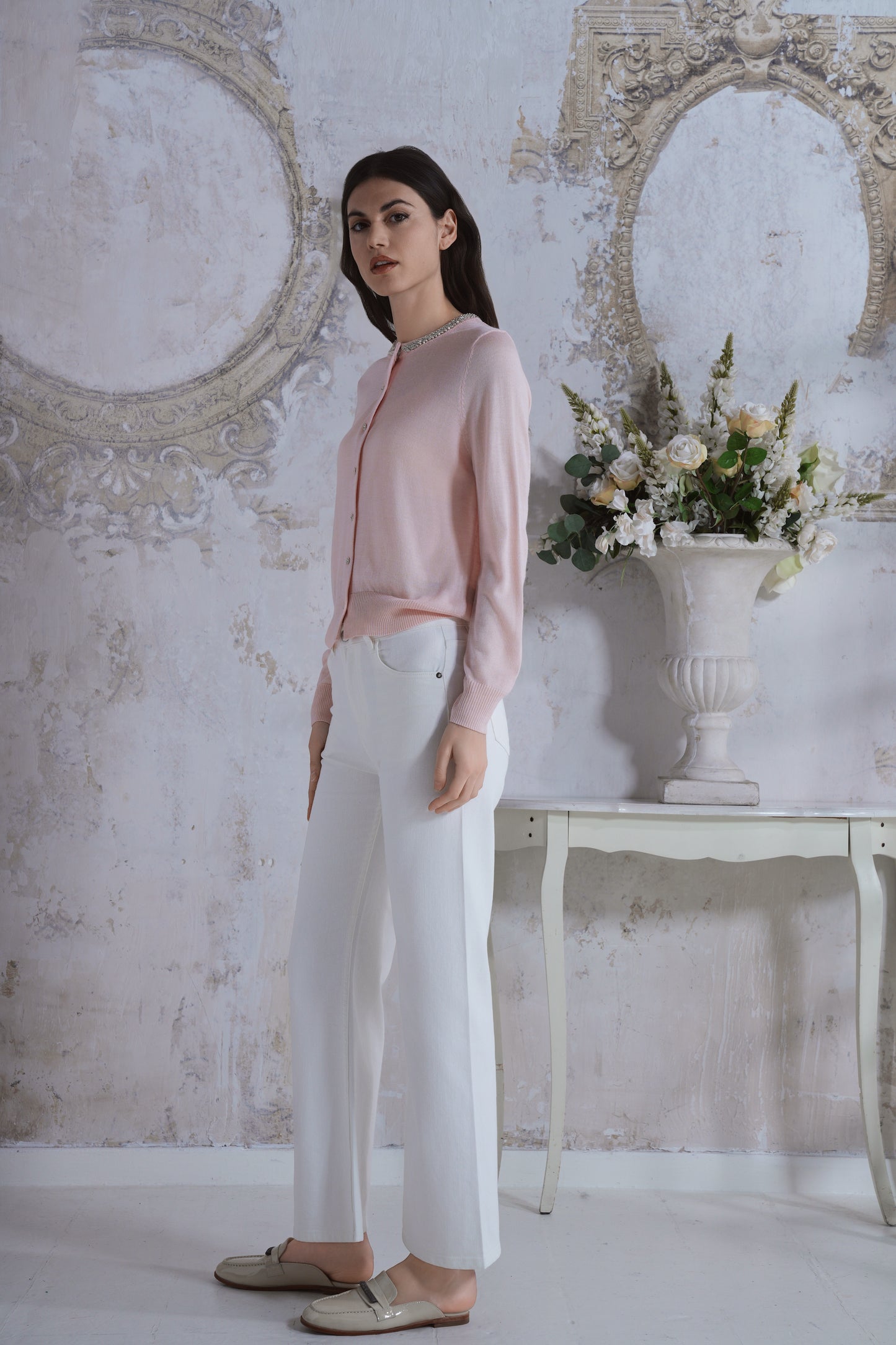  Fine-twist knitted cardigan
