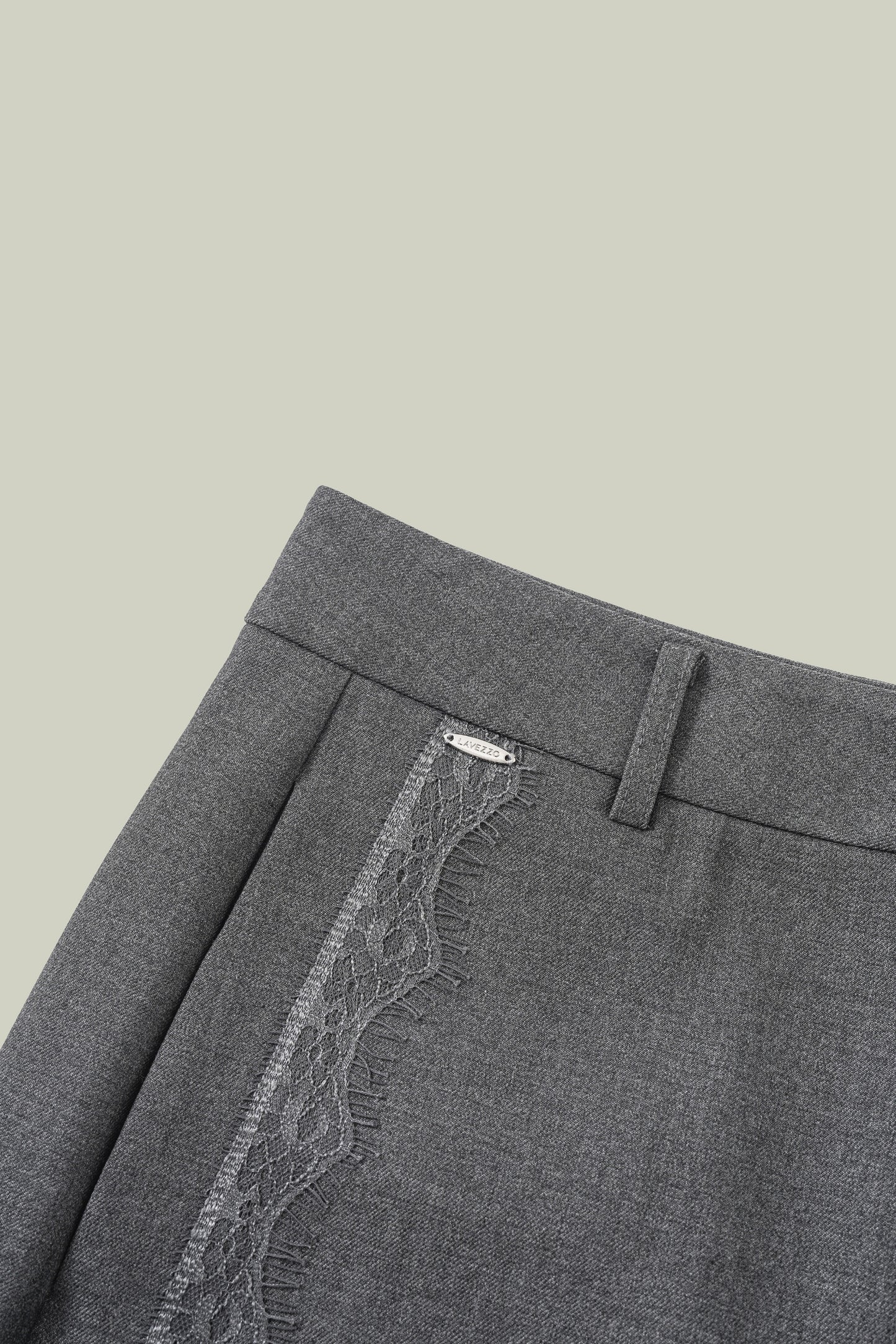 Pantalone con inserto in pizzo