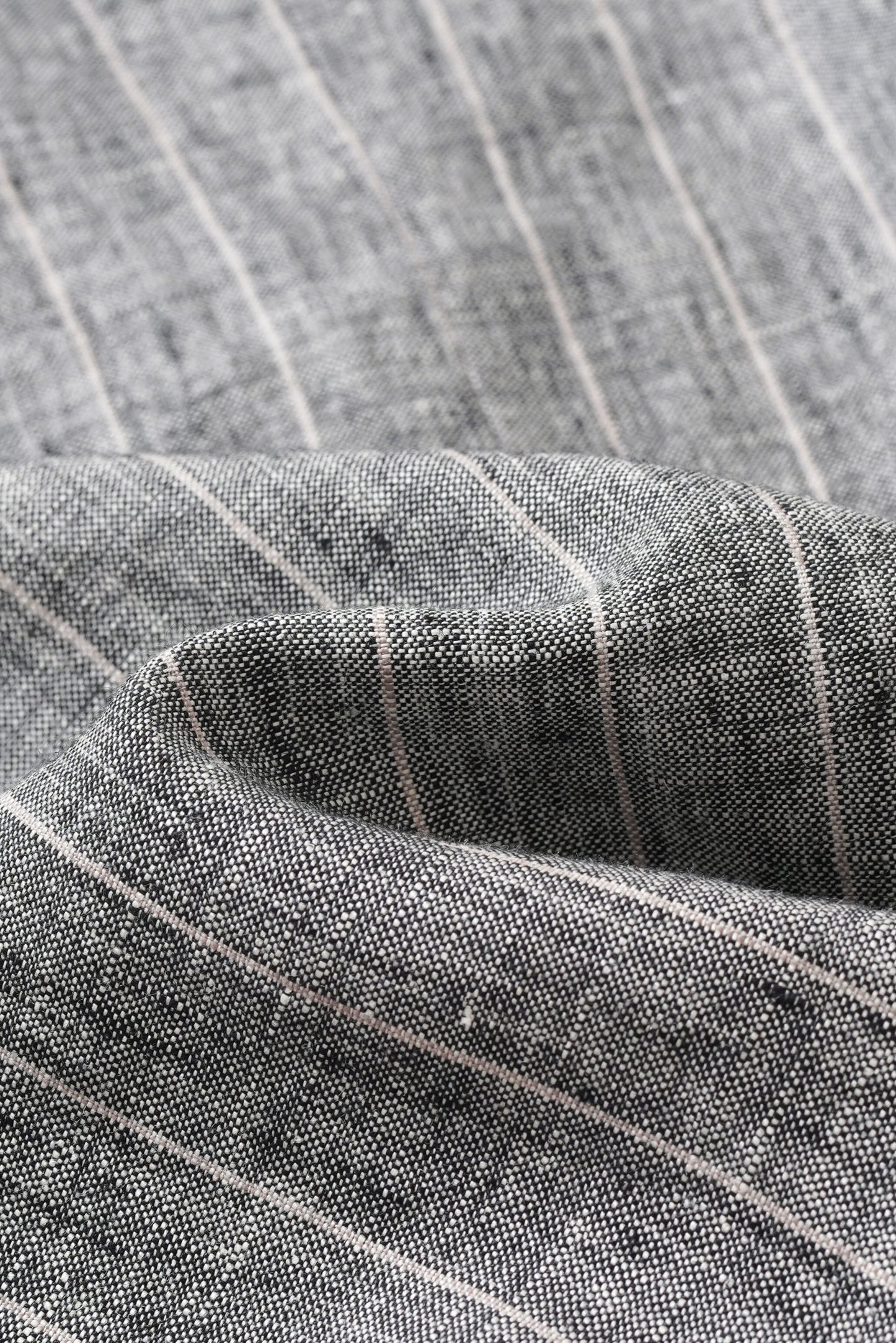 Pantalone in lino rigato