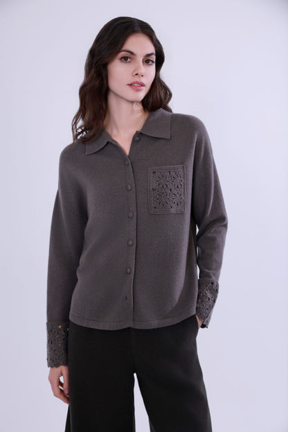 Maglia 100% lana con dettagli uncinetto