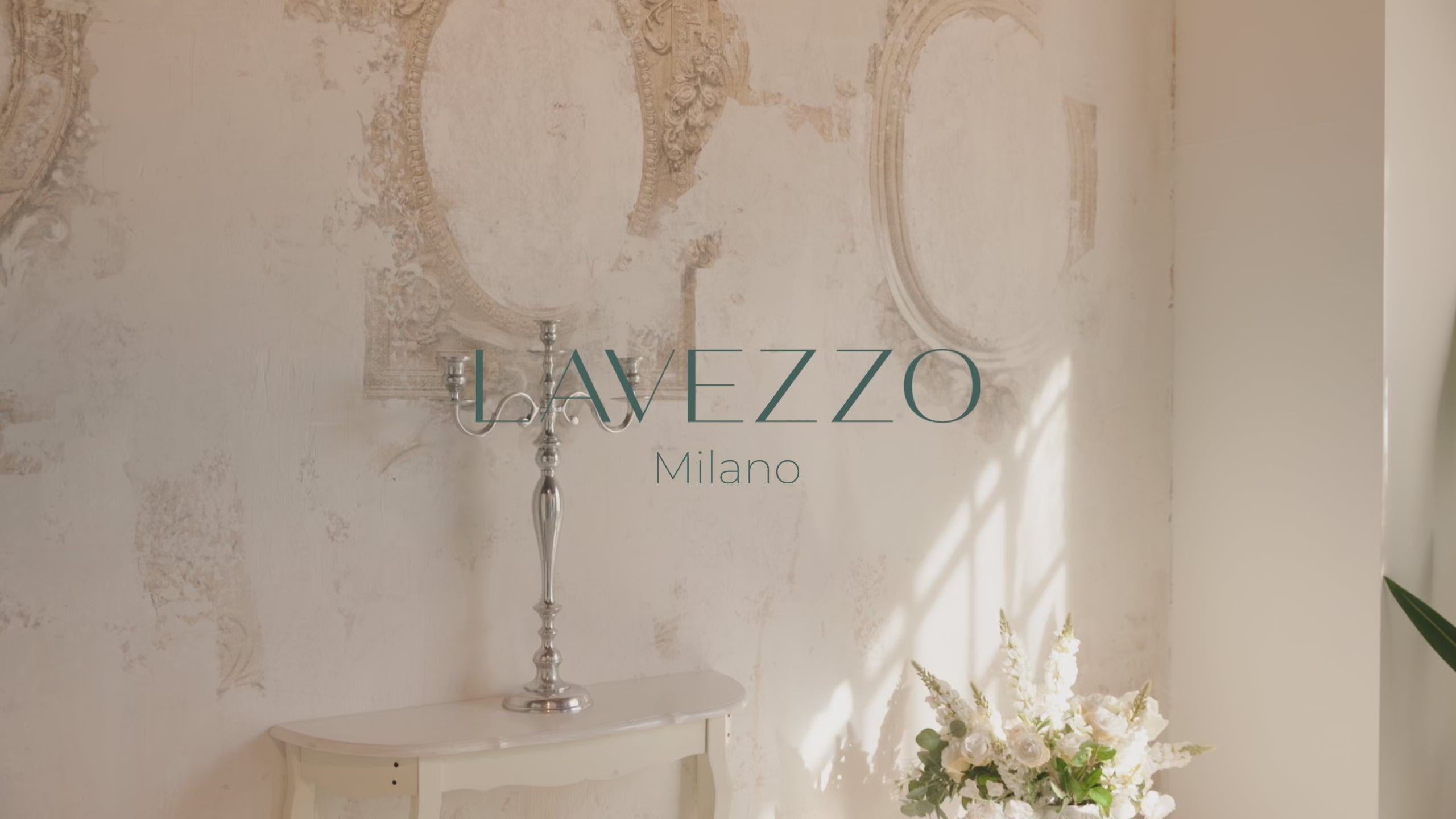 Carica il video: 
